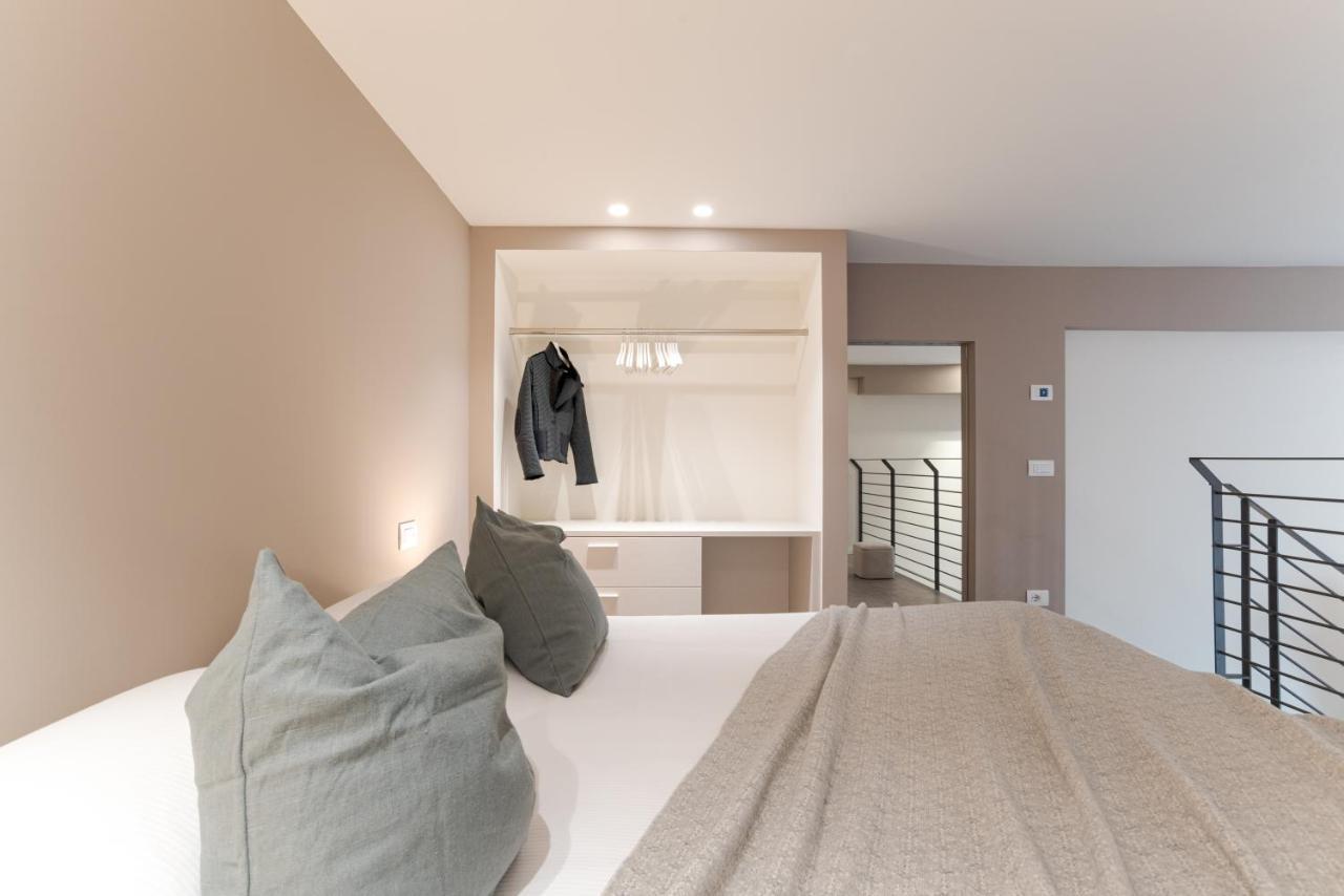 Suite Della Corte - By Myhomeincomo Exterior photo